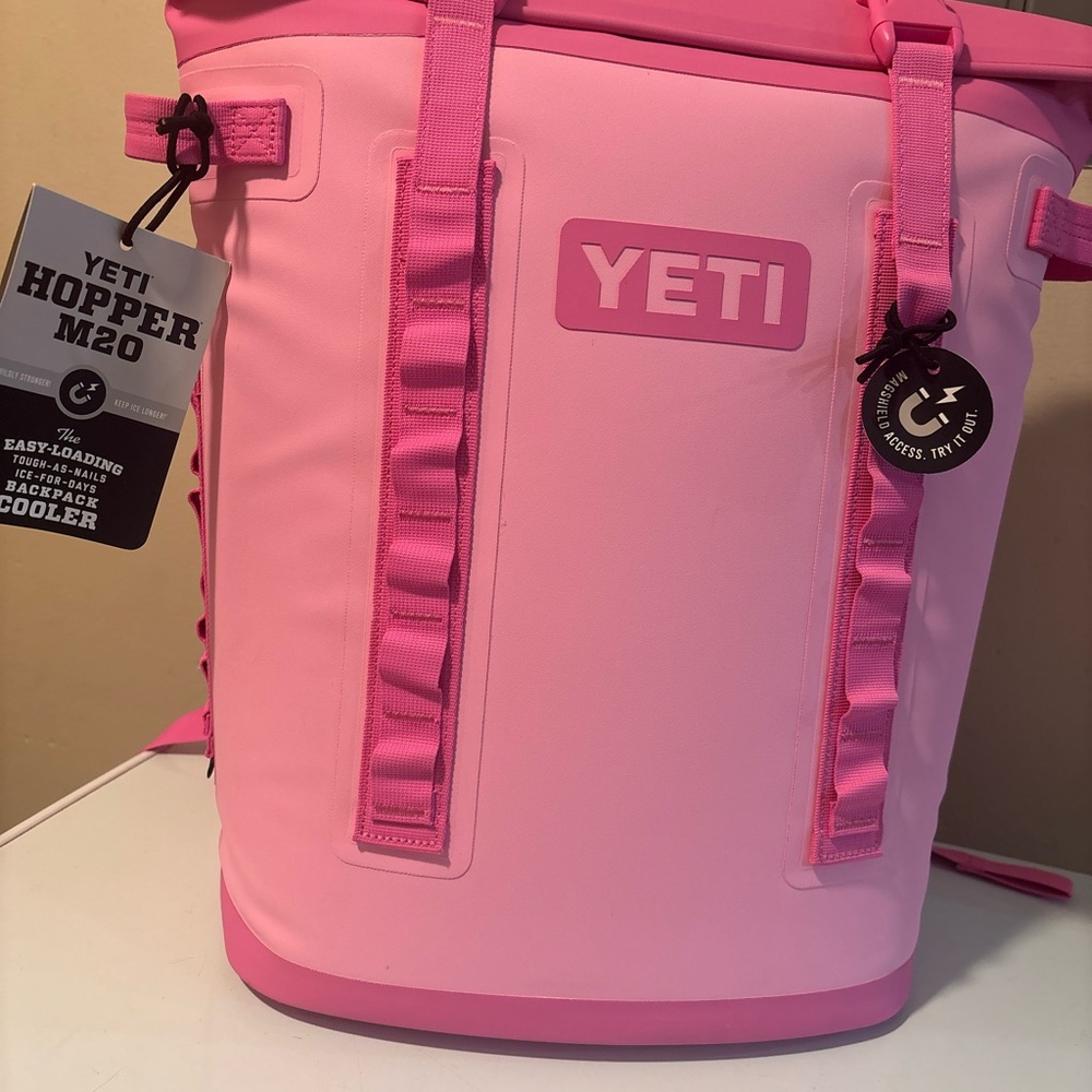 Yeti Hopper M20 Cooler Backpack - Power Pink